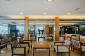 Lobby - Hotel THB Gran Bahía (Santa Margalida)
