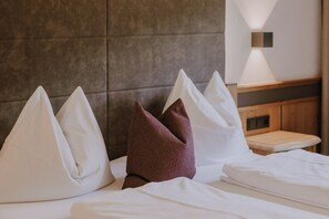 Family Room | In-room safe, blackout curtains, free WiFi, bed sheets - B&B Hotel Die Bergquelle (Flachau)