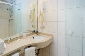 Bathroom sink - Boulevard Hotel Scheveningen (The Hague)