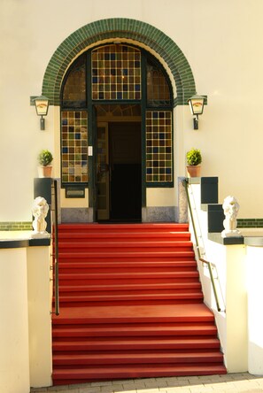 Property entrance - Boulevard Hotel Scheveningen (The Hague)