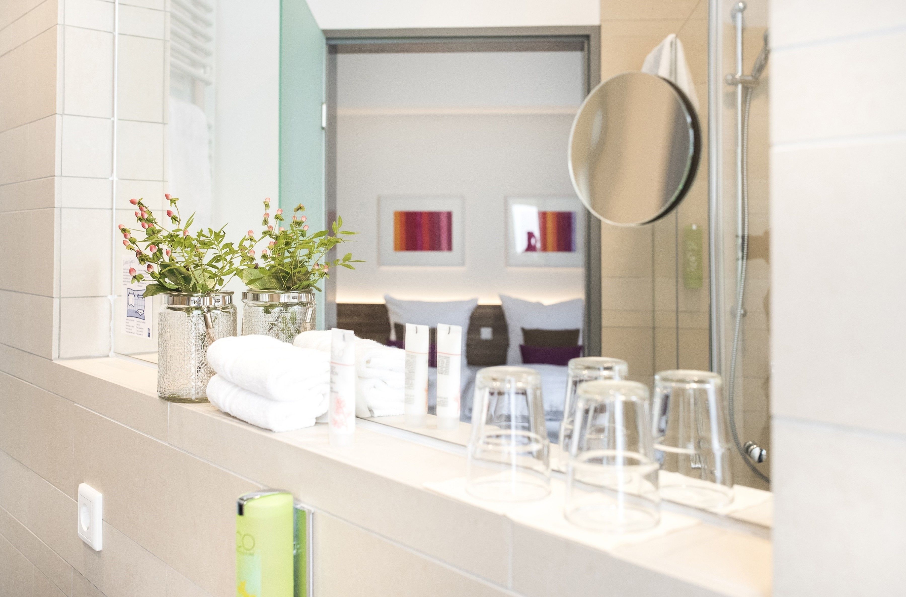 calm double room, courtyard view  | bathroom | shower, free toiletries, hair dryer, towels