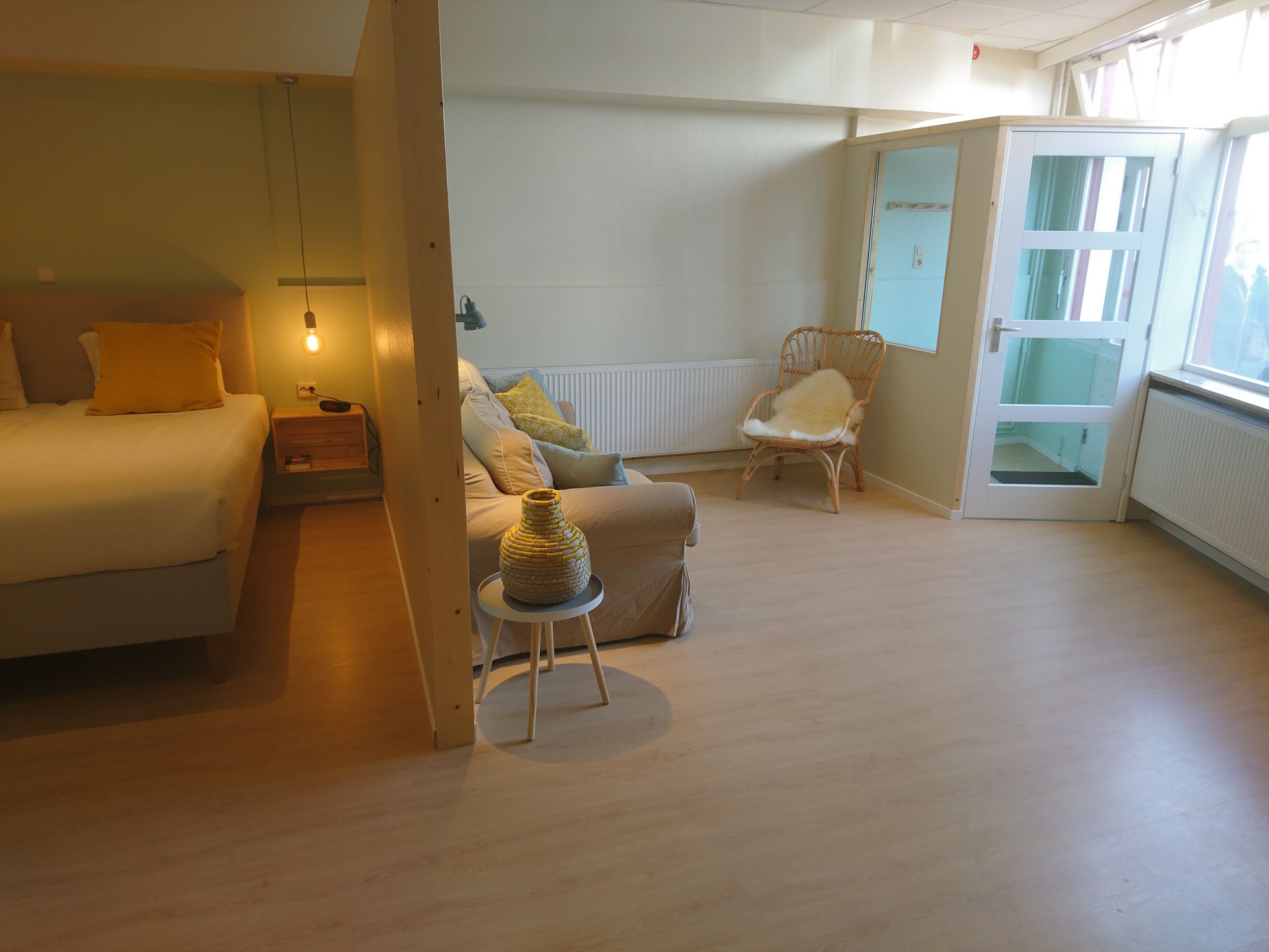 family room | living area | flat-screen tv