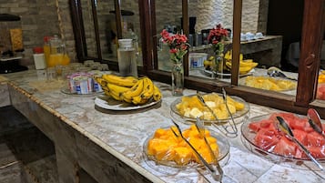Daily to-go breakfast (USD 10 per person)
