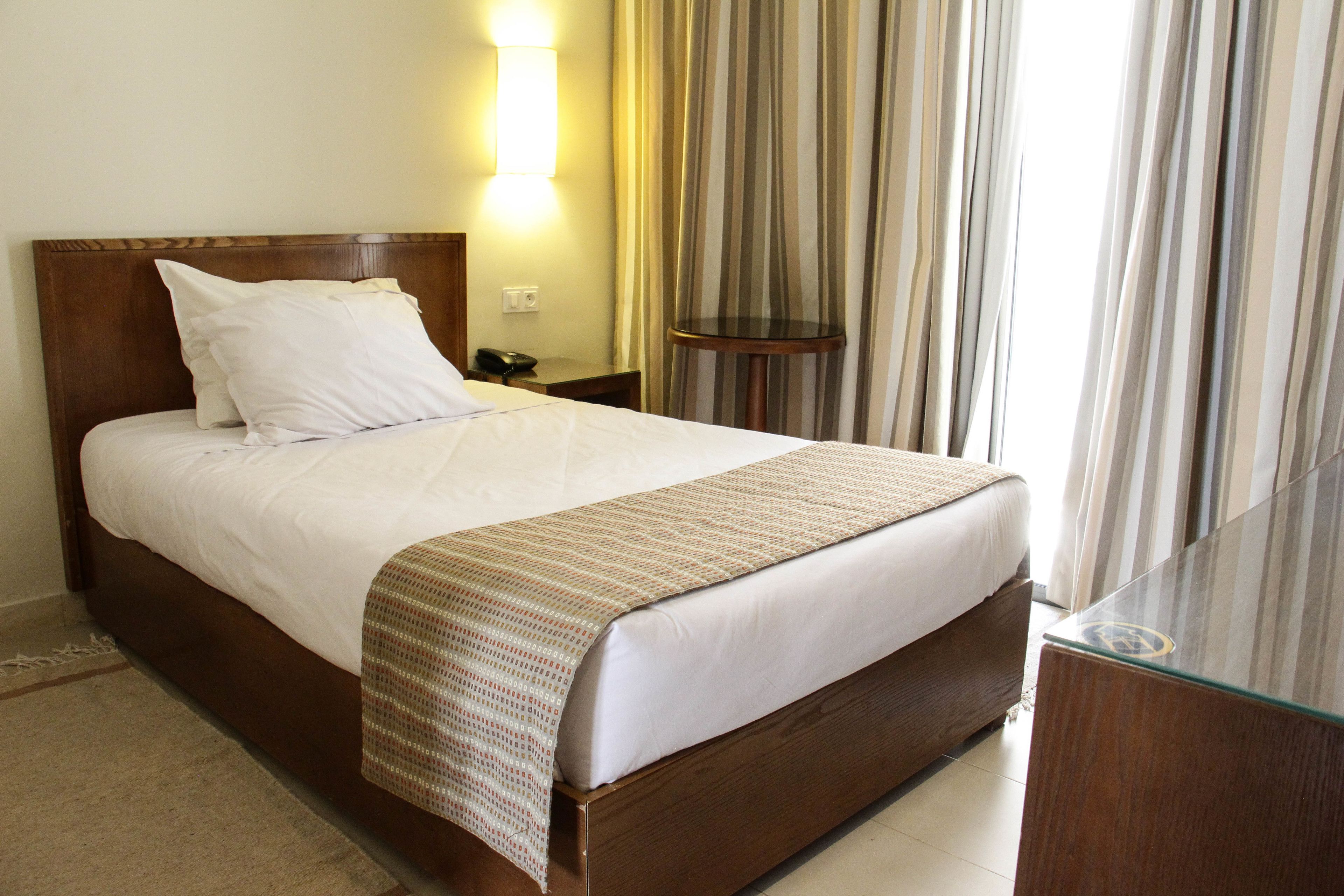 single room | in-room safe, desk, blackout curtains, soundproofing