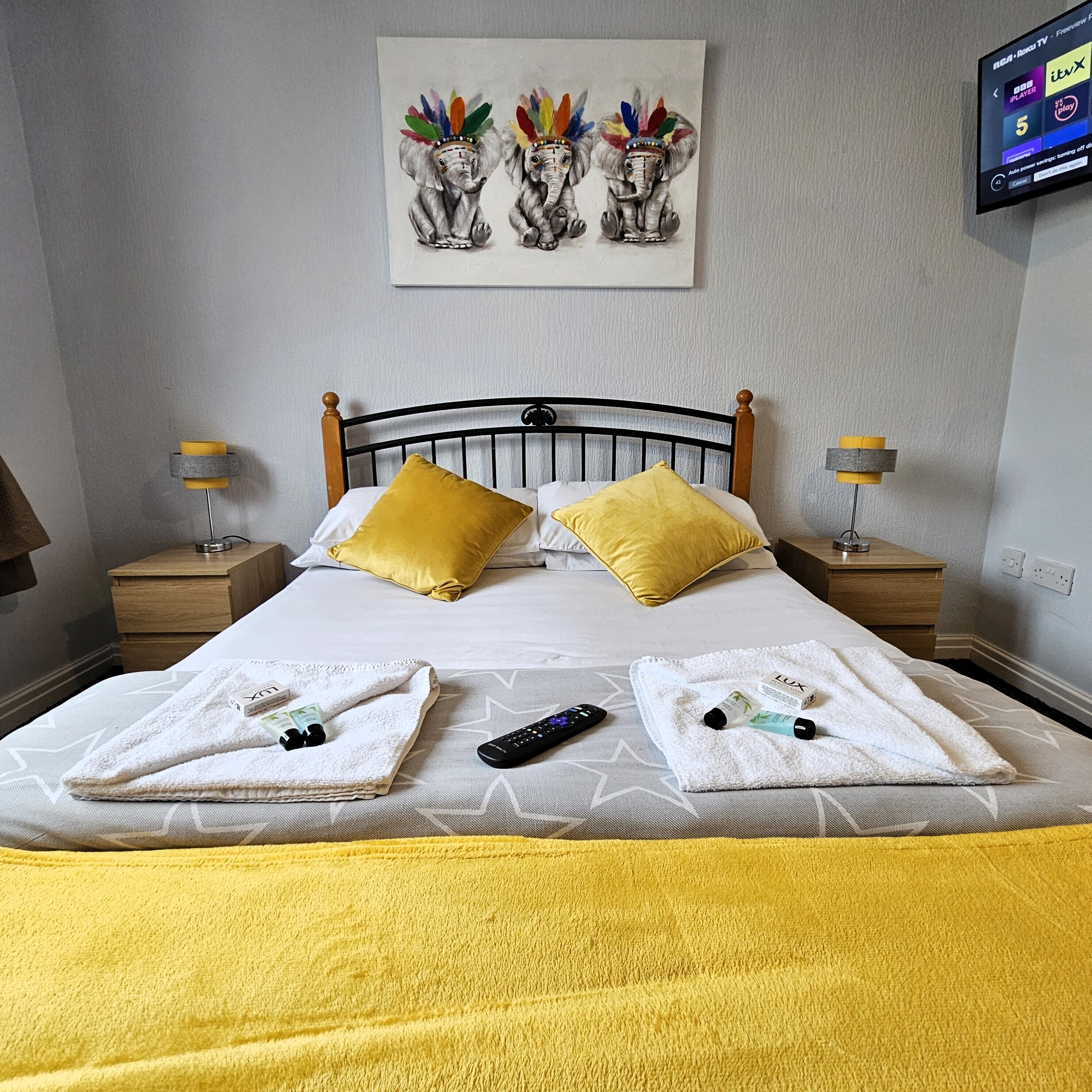 double room | blackout curtains, free wifi