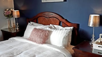 Double Room, Ensuite | Free WiFi, bed sheets