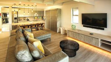 Classic Townhome, 3 Bedrooms, Beach View, Beachfront | Dapur peribadi | Peti sejuk/penyejuk beku saiz penuh, ketuhar gelombang mikro, ketuhar