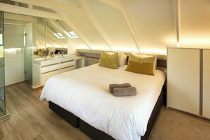 Classic Townhome, 3 Bedrooms, Beach View, Beachfront