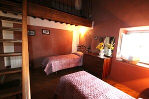 Villa, varias habitaciones | 7 habitaciones, tabla de planchar con plancha y cunas gratuitas 