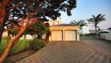 Façade de lâhĂ©bergement