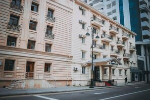 Porch - Hotel Caspian (Baku)