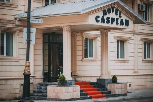 Porch - Hotel Caspian (Baku)