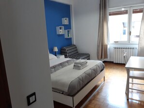Flat-screen TV - My Sweet Rooms (Rome)