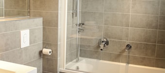 H24 HOTEL Le Mans