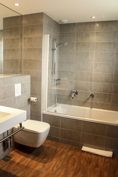 H24 HOTEL Le Mans