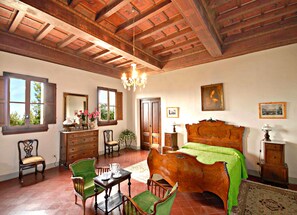 Villa, Multiple Bedrooms | 7 bedrooms, iron/ironing board, free cribs/infant beds, free WiFi