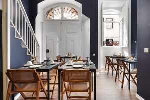 Daily continental breakfast (EUR 10 per person)