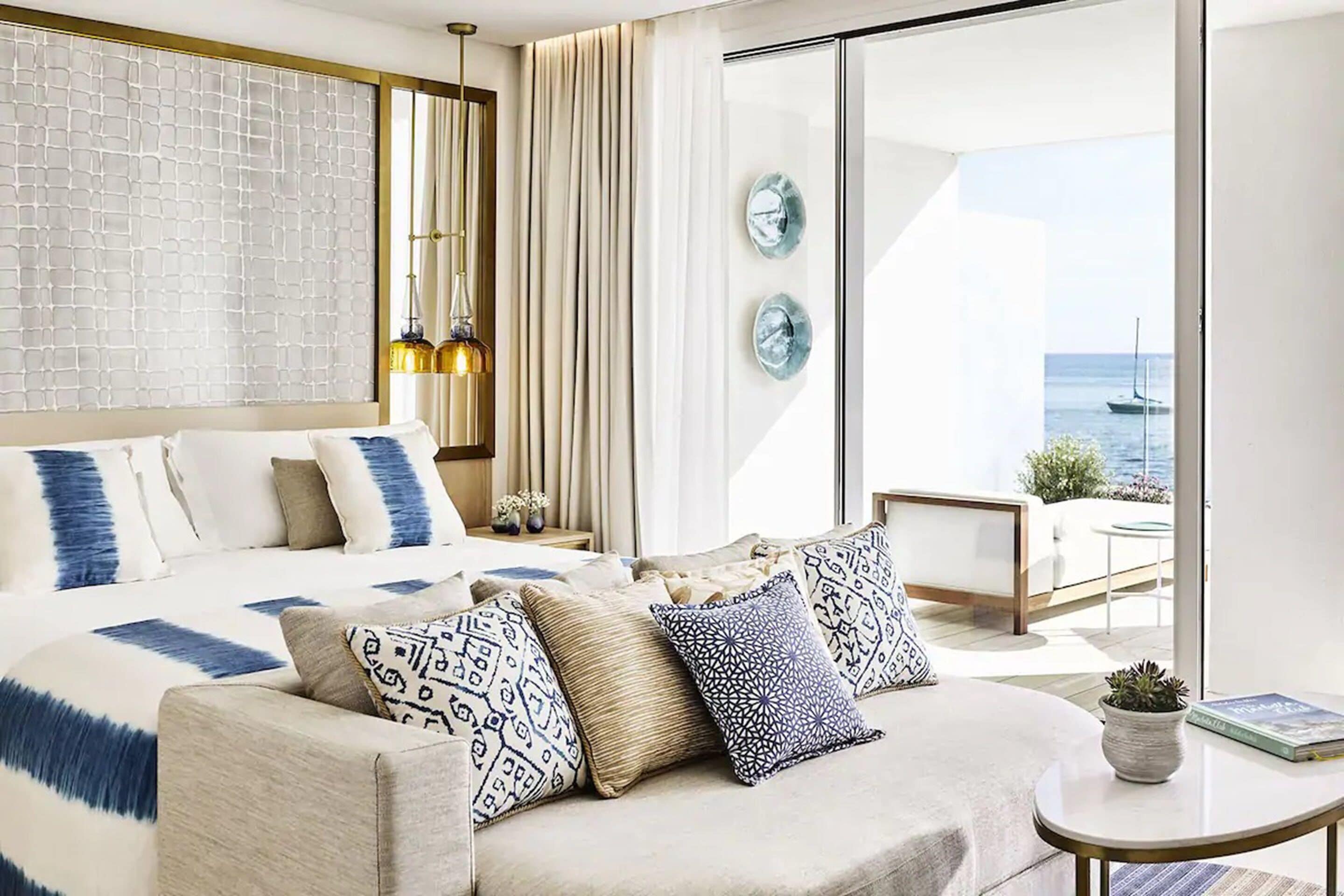 egyptian cotton sheets, premium bedding, minibar, in-room safe