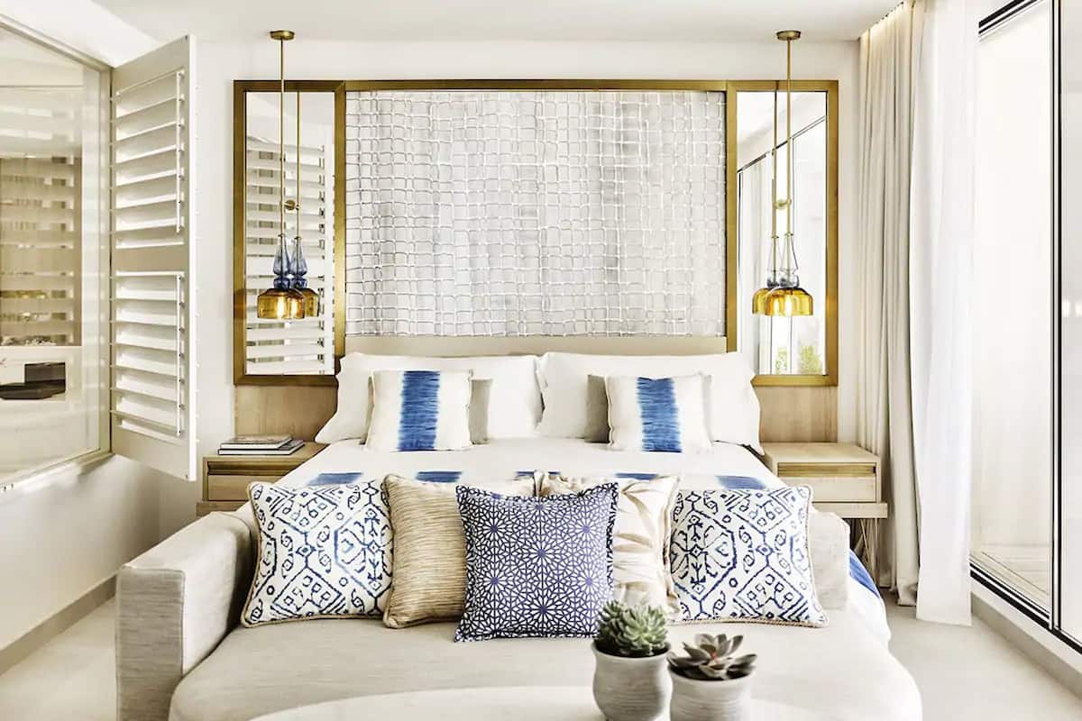 egyptian cotton sheets, premium bedding, minibar, in-room safe