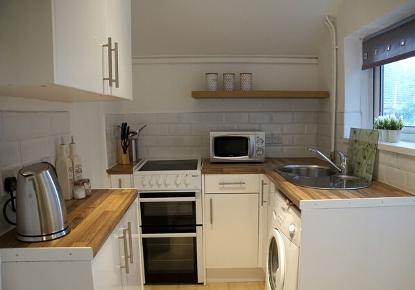 Appartement, 4 chambres, 2 salles de bains | Coin cuisine privé