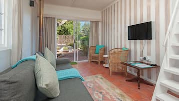 Family Cottage | Living area | LED TV