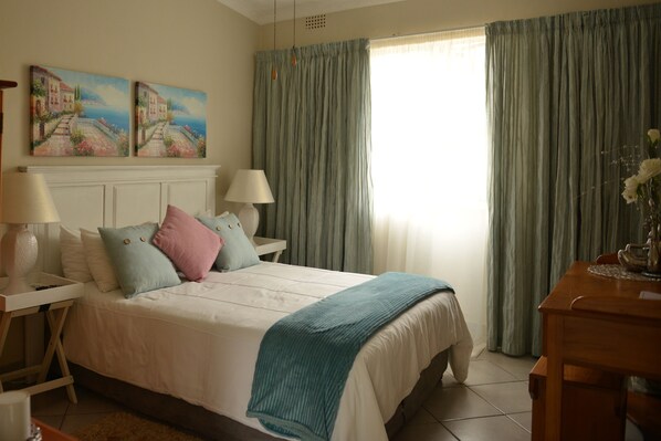 Room (2) | In-room safe, individually decorated, individually furnished, desk