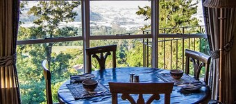 Valley Vista Lodge