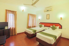 Desk, iron/ironing board, rollaway beds, free WiFi