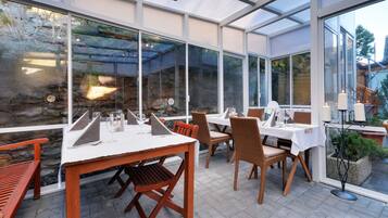 Breakfast, lunch, dinner served; Eastern European cuisine