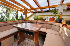 Frühstück, Mittagessen, Abendessen, osteuropäische Küche 