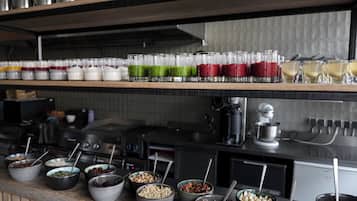 Petit déjeuner buffet compris tous les jours