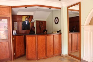 Reception - Guins Palace (Bafoussam)