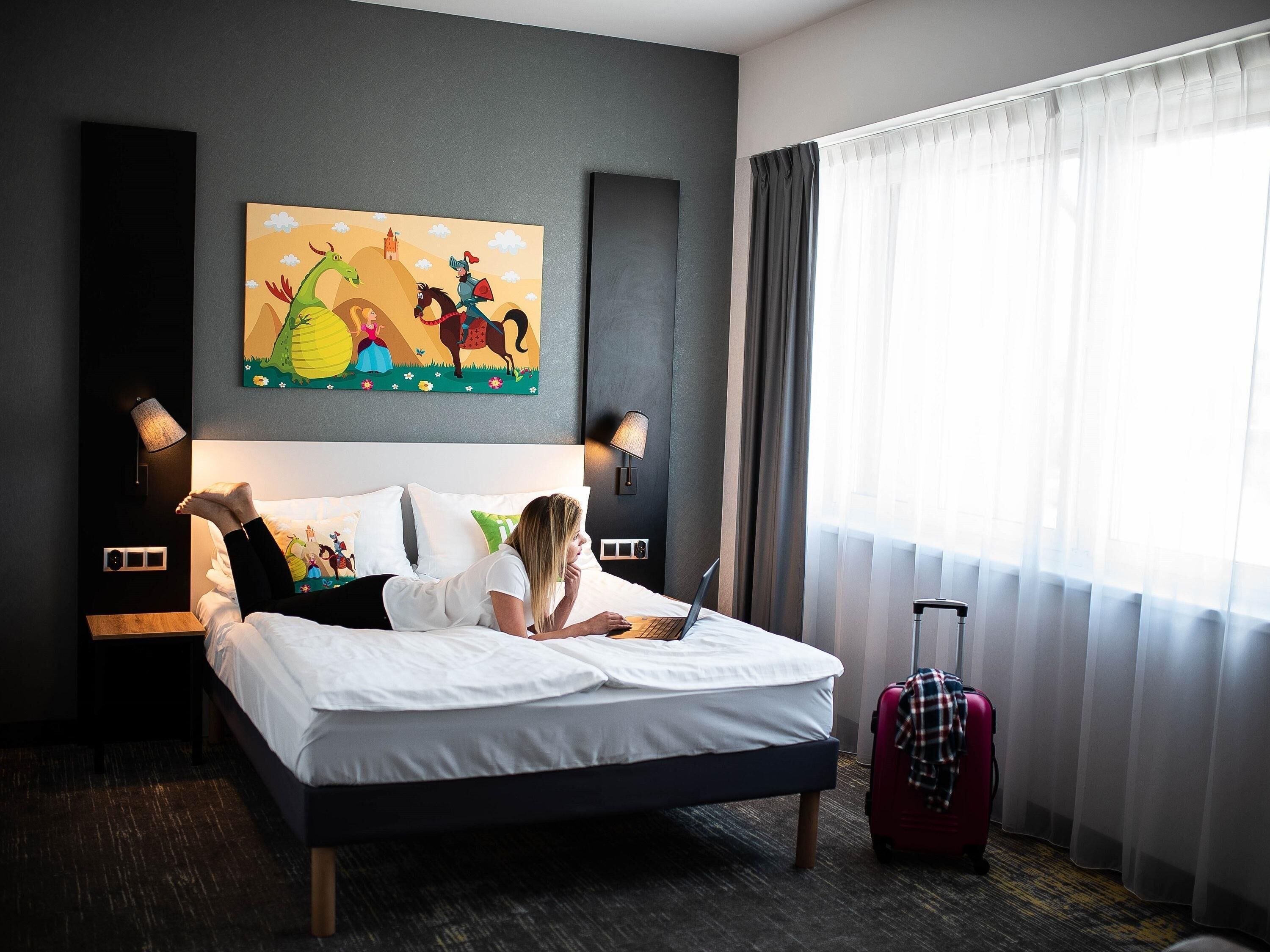 Double Room, 1 Double Bed | Desk, laptop workspace, blackout drapes, soundproofing