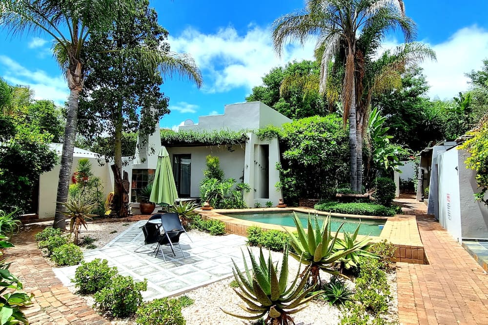 African Roots Guest House