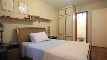 Standard Apartment, 2 Bedrooms | 2 bedrooms, iron/ironing board, free WiFi