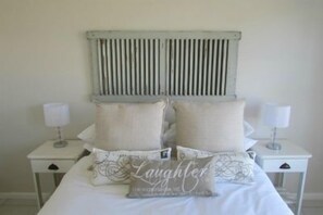 Comfort House, 3 Bedrooms | 3 bedrooms - 6 Spiti Mas Self catering (Langebaan)