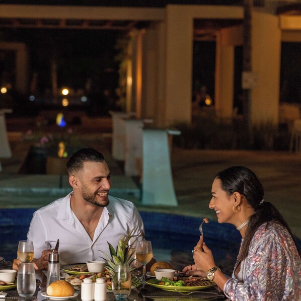 4 restaurants, spécialités Cuisine méditerranéenne