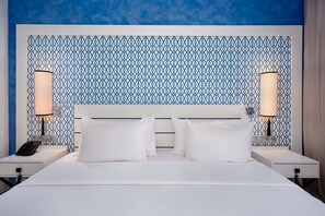 Minibar, in-room safe, desk, soundproofing - Radisson Blu Resort, Saidia Garden (Madagh)