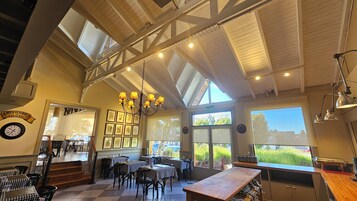 Desayuno buffet incluido todos los días 