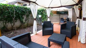 Chambre Confort, 1 chambre | Terrasse/Patio