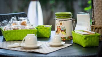 Petit déjeuner en libre-service compris tous les jours