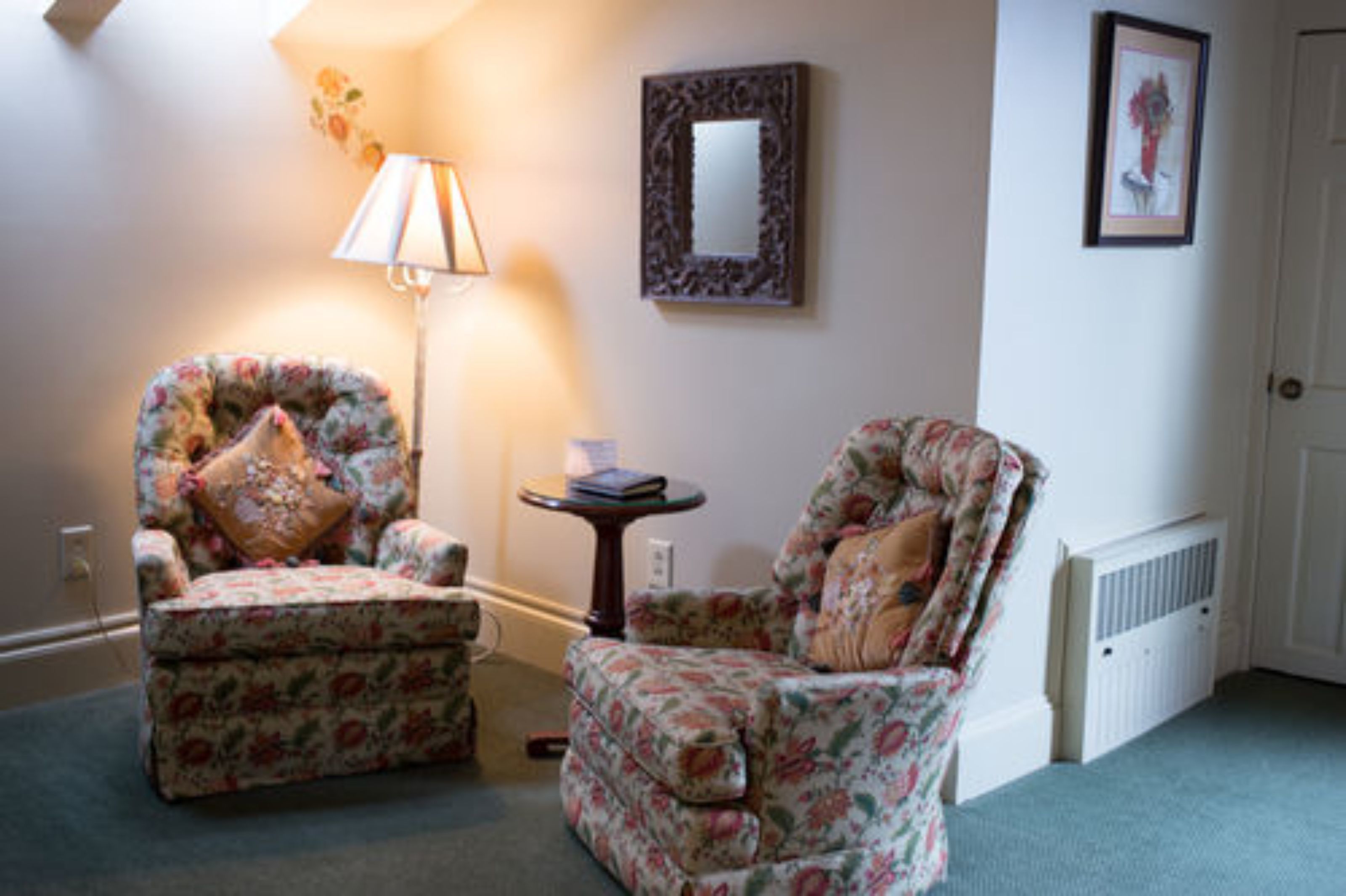 room, private bathroom (queen room) | individually decorated, individually furnished, iron/ironing board