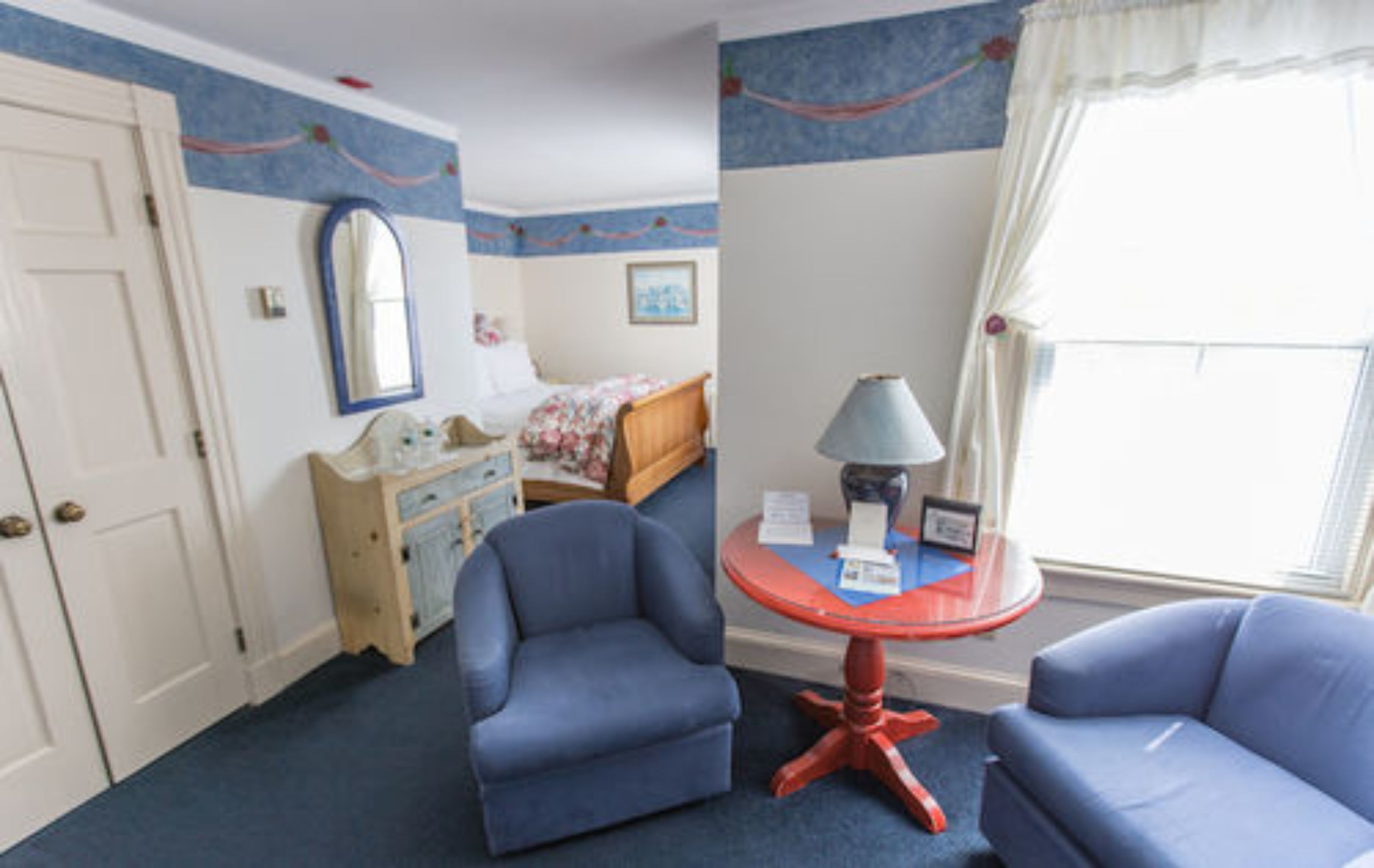 room, private bathroom (queen room) | individually decorated, individually furnished, iron/ironing board