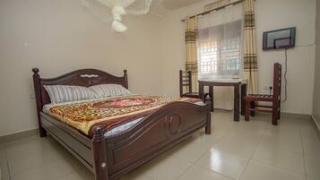 Standard Double Room | Desk, free WiFi