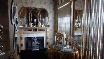 (Lil Dynasty) No Private Bathroom | Premium bedding, iron/ironing board, free WiFi, bed sheets