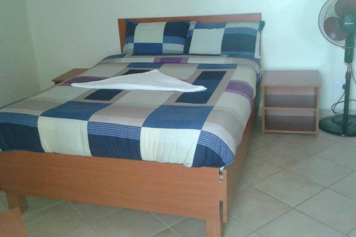 Habitación doble estándar | Escritorio y wifi gratis