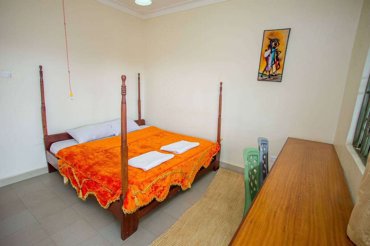 Basic Single Room