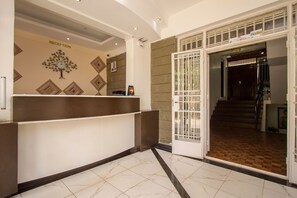 Interior entrance - Wida Resort Kilimani (Nairobi)