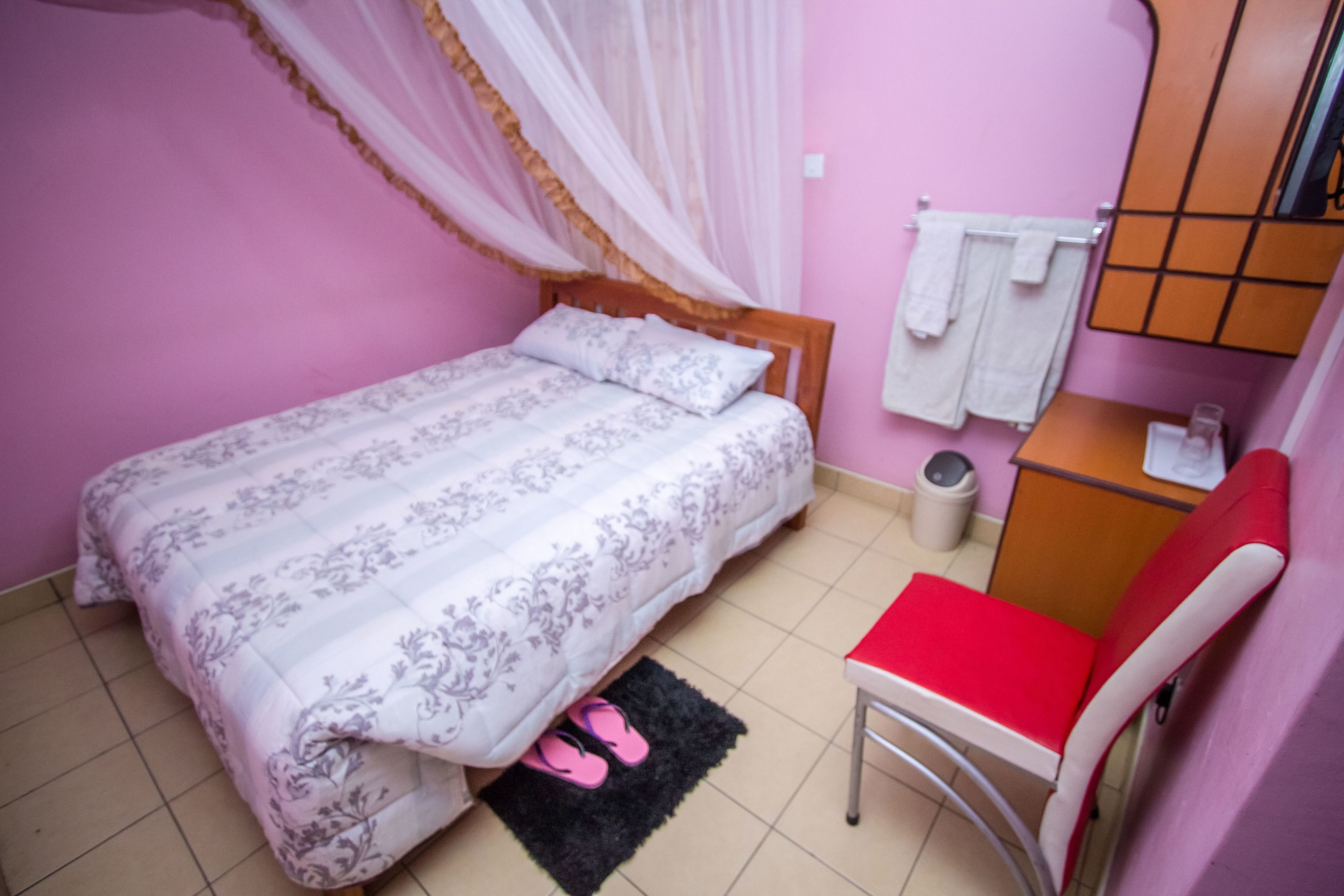 standard single room | desk, free wifi