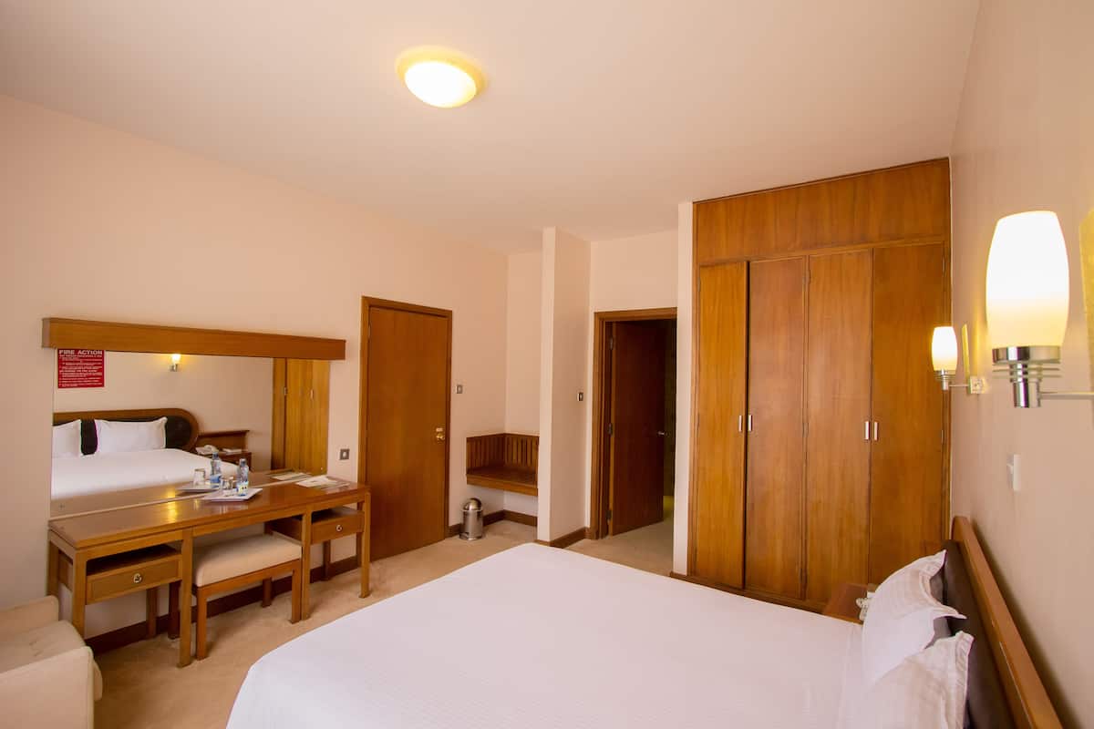 Junior Suite | Desk, free WiFi